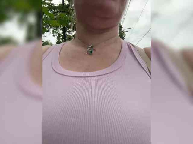 Veronika_Gold webcam