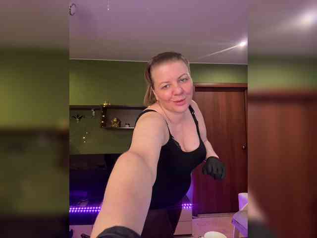 Veronika_Gold webcam
