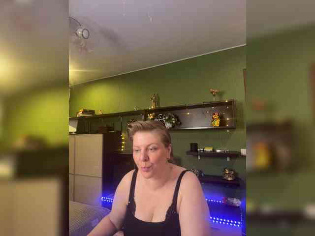 Veronika_Gold webcam