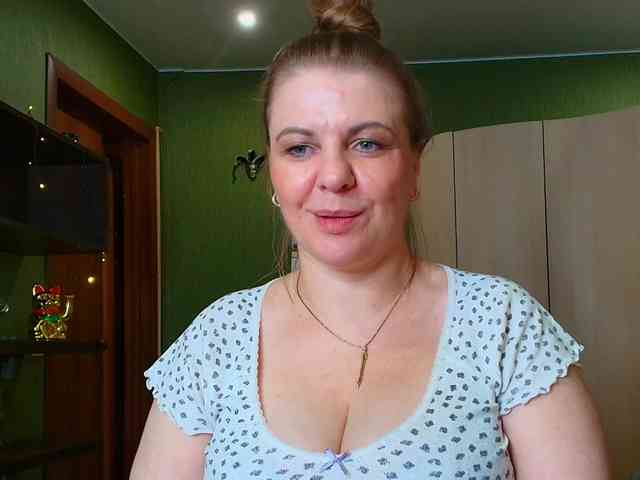 Veronika_Gold webcam