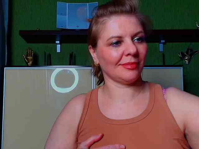 Veronika_Gold webcam
