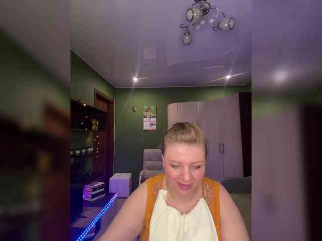 Veronika_Gold webcam