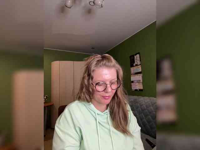Veronika_Gold webcam