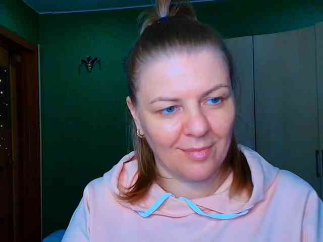 Veronika_Gold webcam