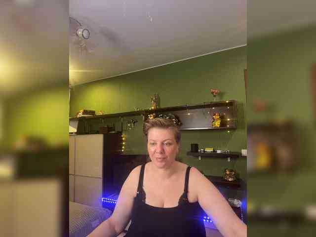 Veronika_Gold webcam