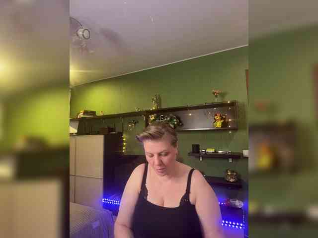 Veronika_Gold webcam