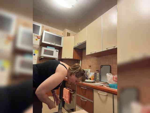 Veronika_Gold webcam