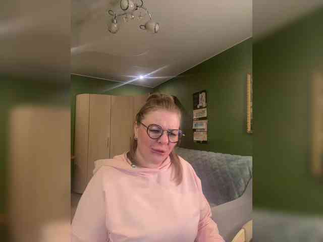 Veronika_Gold webcam