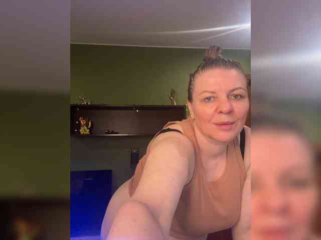 Veronika_Gold webcam