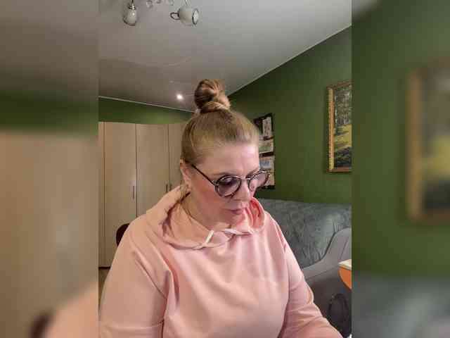 Veronika_Gold webcam