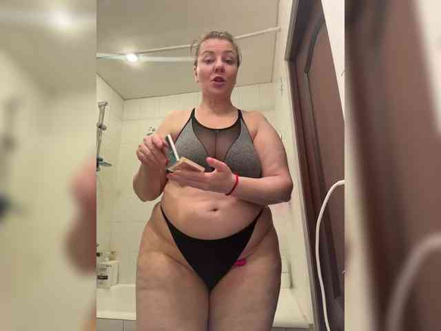 Veronika_Gold webcam