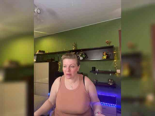 Veronika_Gold webcam