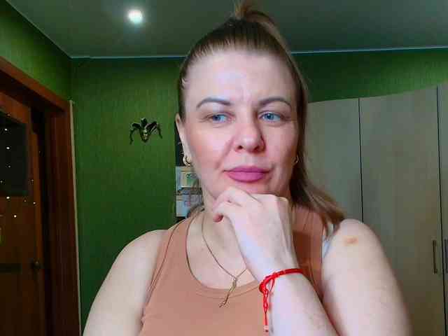 Veronika_Gold webcam