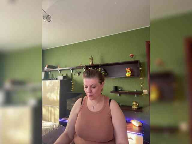 Veronika_Gold webcam