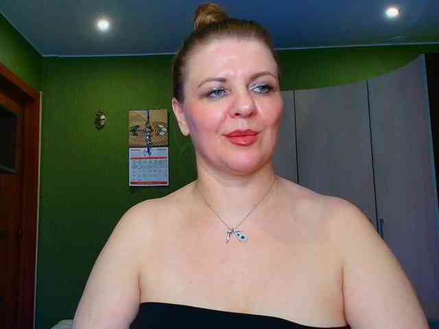 Veronika_Gold webcam