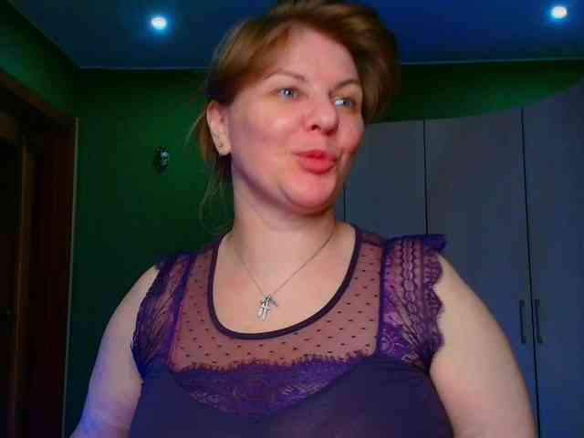 Veronika_Gold webcam