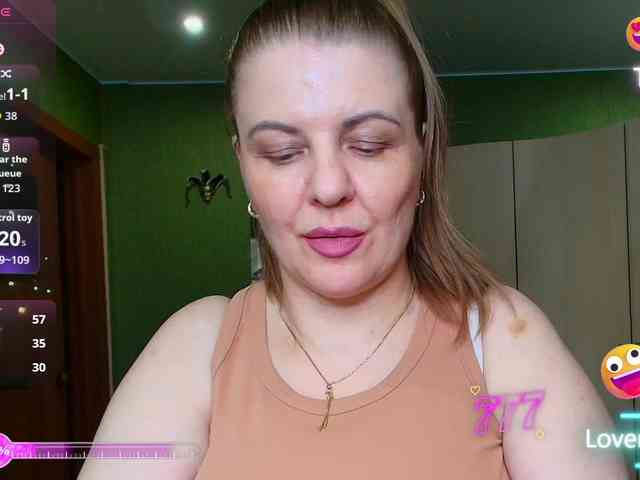Veronika_Gold webcam