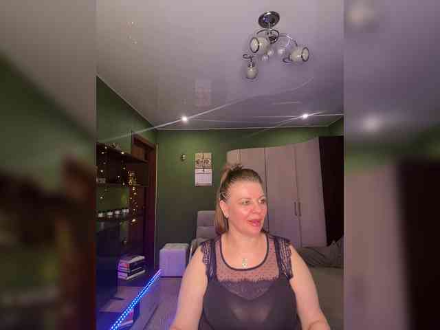 Veronika_Gold webcam