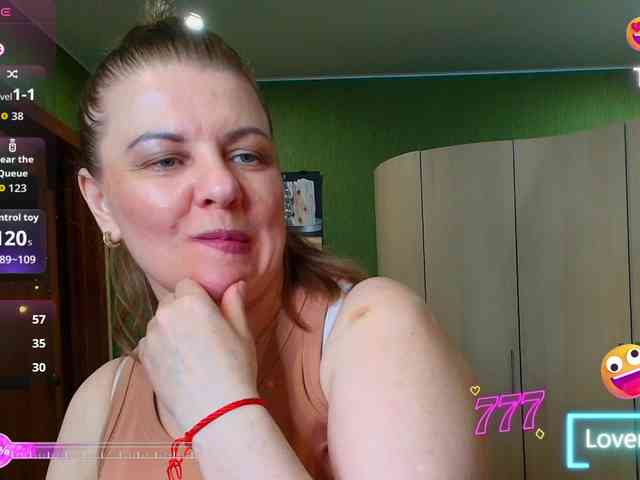 Veronika_Gold webcam
