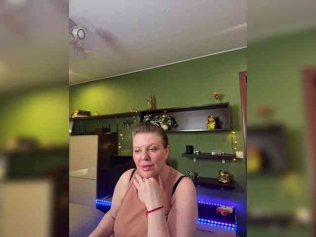 Veronika_Gold webcam