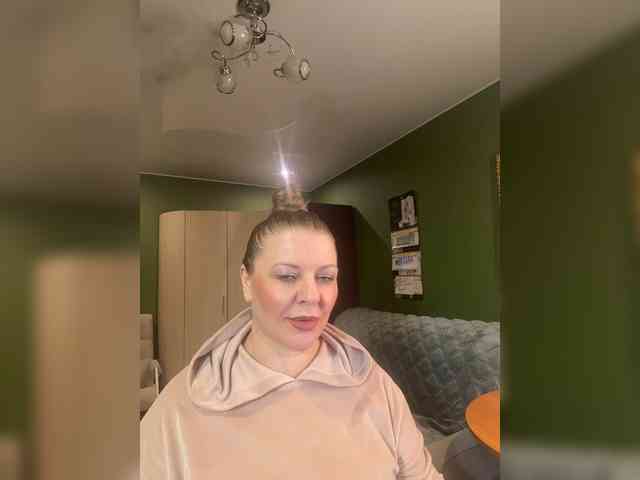 Veronika_Gold webcam