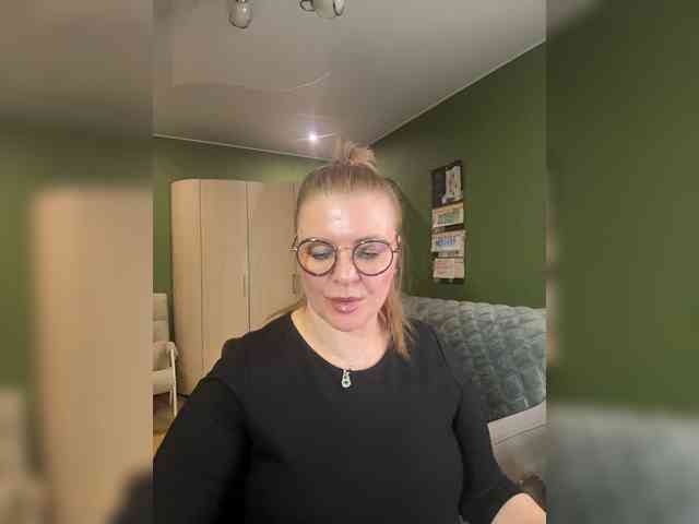 Veronika_Gold webcam