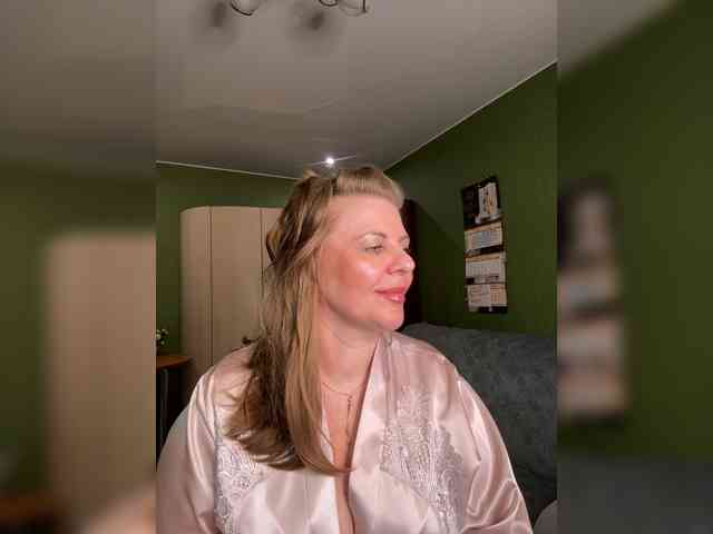 Veronika_Gold webcam