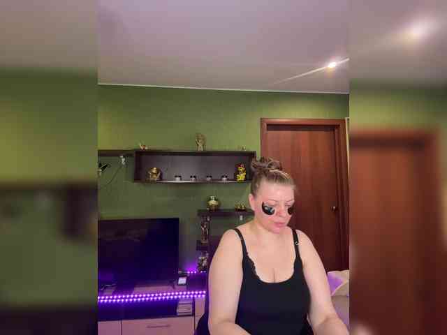 Veronika_Gold webcam