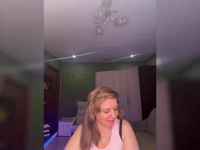 Veronika_Gold webcam