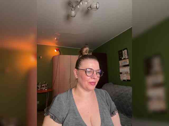 Model: Veronika_Gold