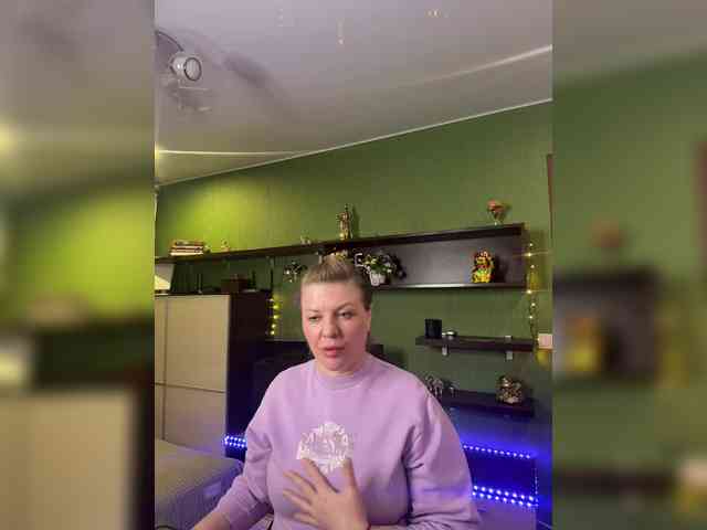 Veronika_Gold webcam