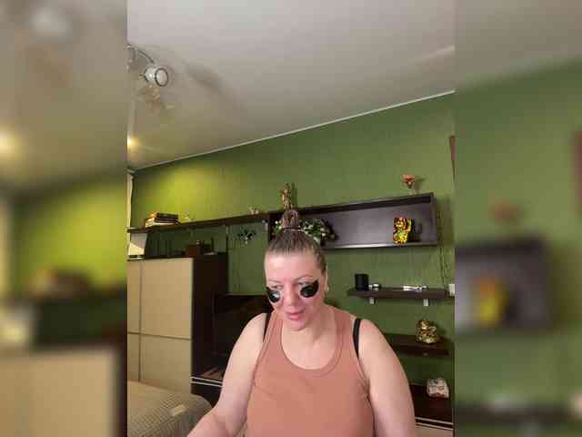 Veronika_Gold webcam