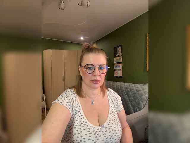 Veronika_Gold webcam