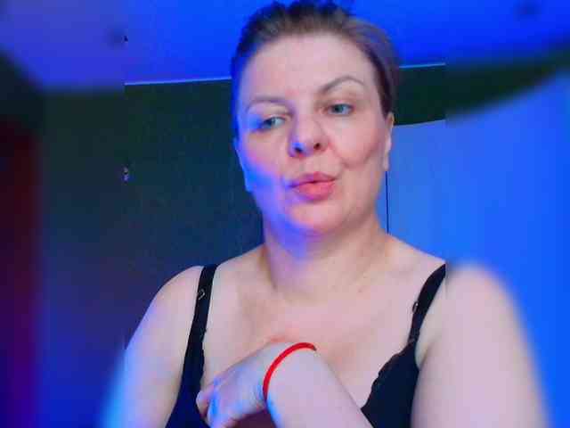 Veronika_Gold webcam