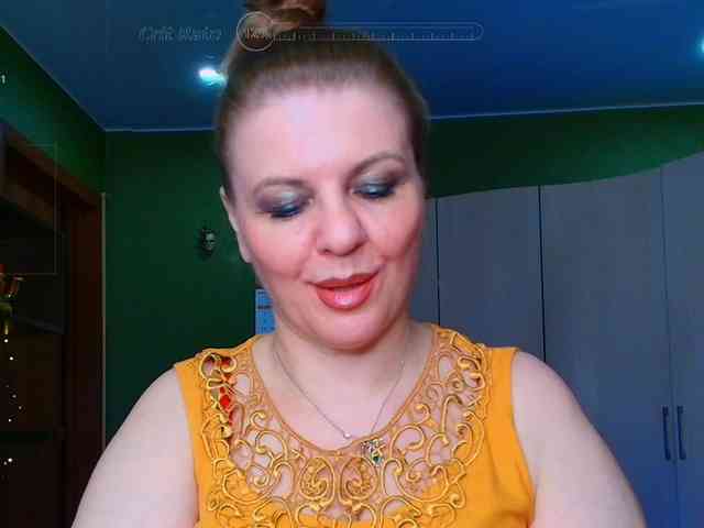 Veronika_Gold webcam
