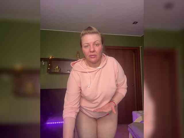 Veronika_Gold webcam