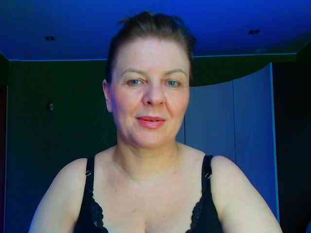 Veronika_Gold webcam
