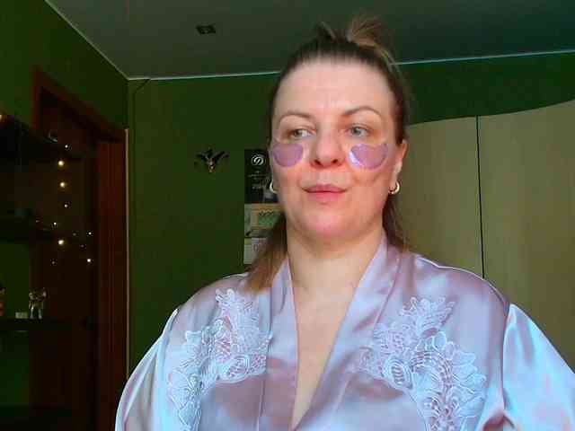 veronika_gold's live room