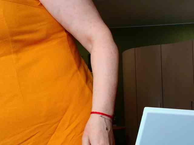 Veronika_Gold webcam