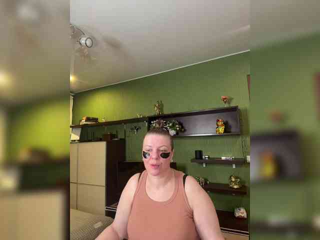 Veronika_Gold webcam