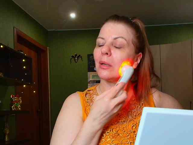 Veronika_Gold webcam