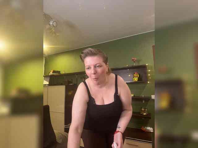Veronika_Gold webcam