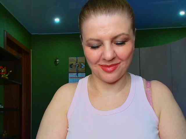 Veronika_Gold webcam