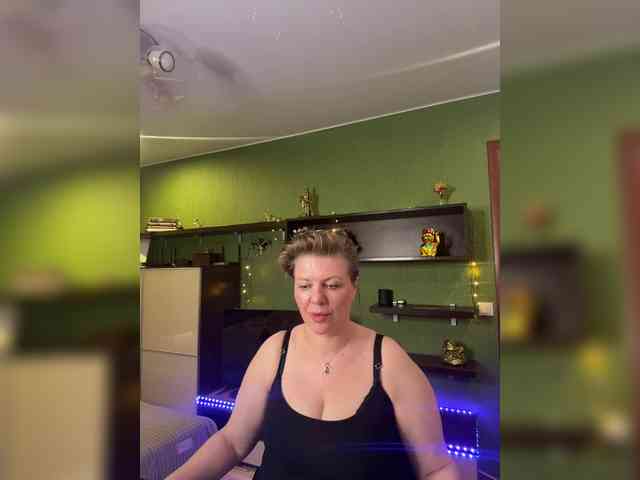 Veronika_Gold webcam