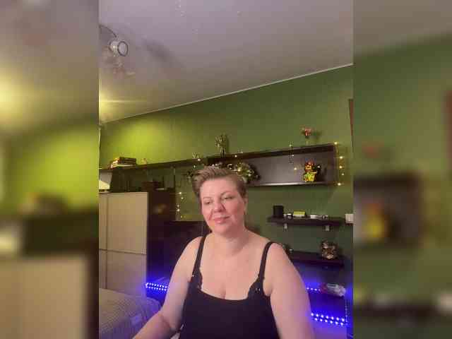 Veronika_Gold webcam