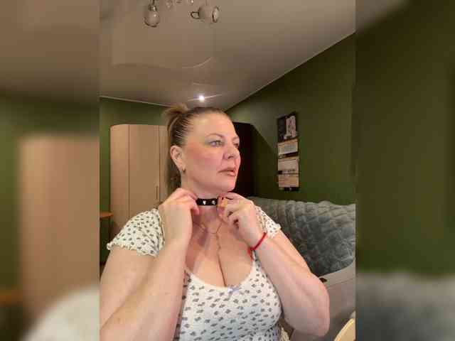Veronika_Gold webcam