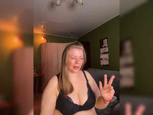 Veronika_Gold webcam