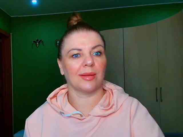 Veronika_Gold webcam