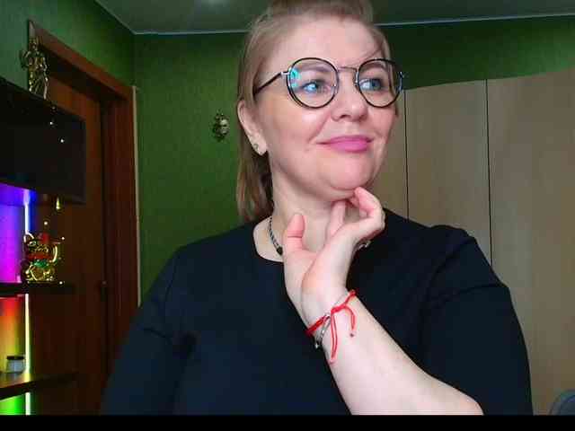 Veronika_Gold webcam
