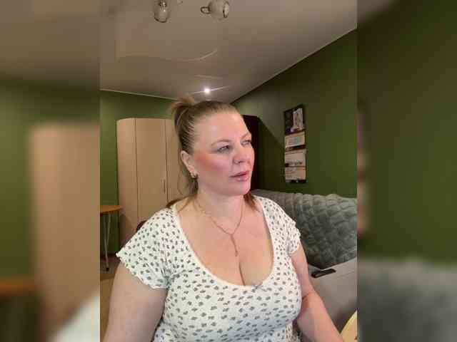 Veronika_Gold webcam